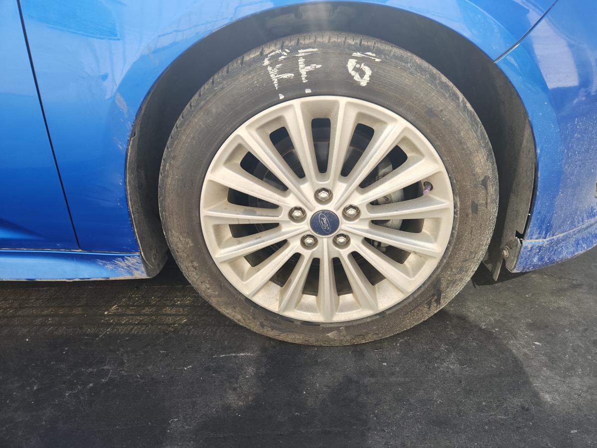 1000941768-Wheel Alloy Right Front