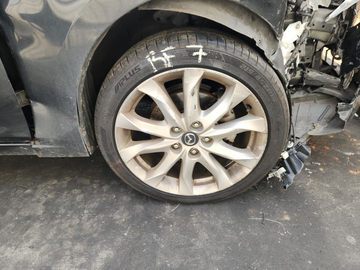 1000945888-Wheel Alloy Right Front