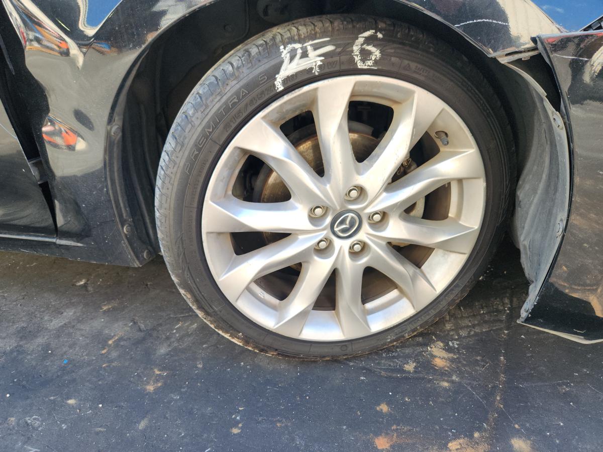 1000946522-Wheel Alloy Right Front