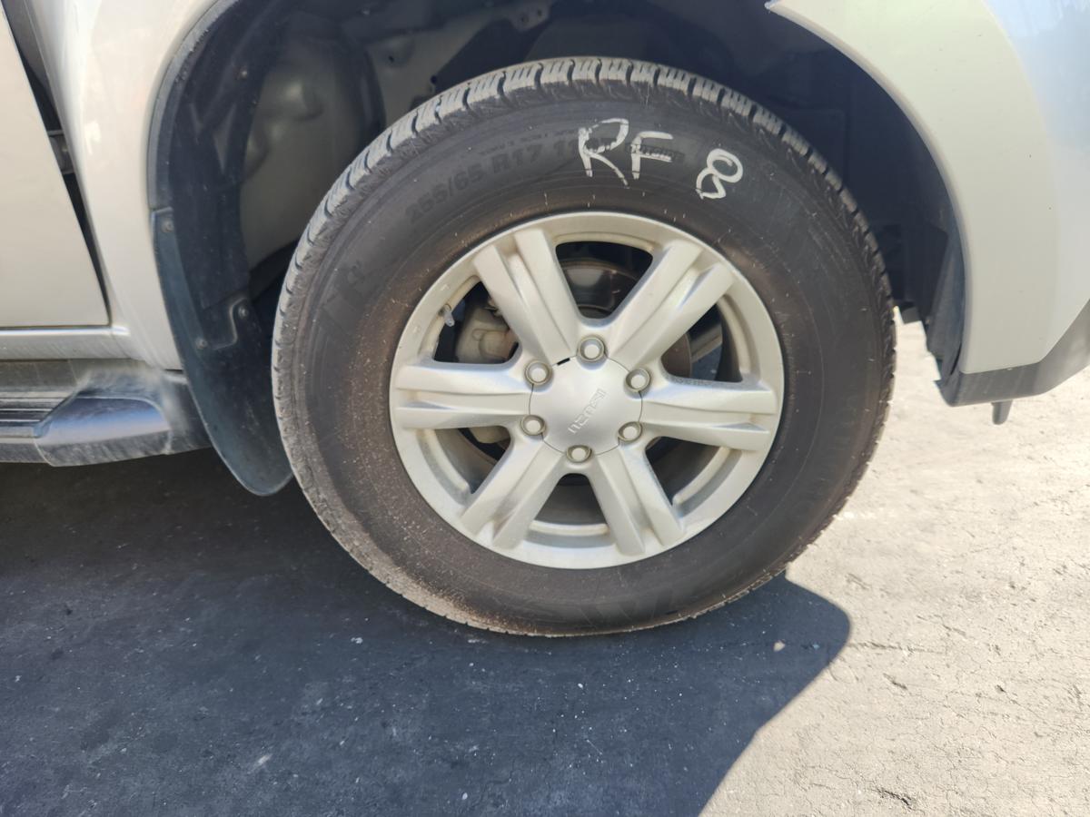 1000947135-Wheel Alloy Right Front