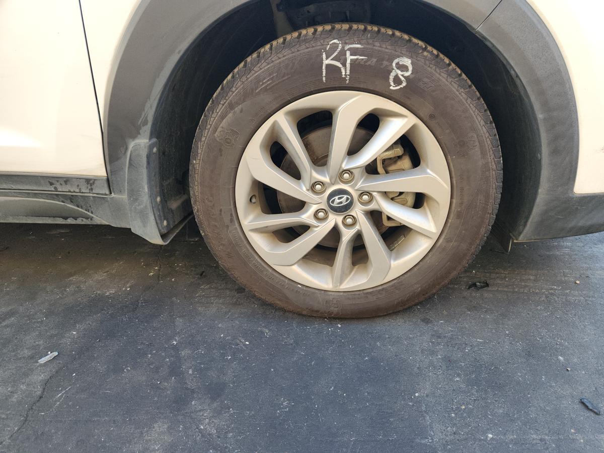 1000949708-Wheel Alloy Right Front