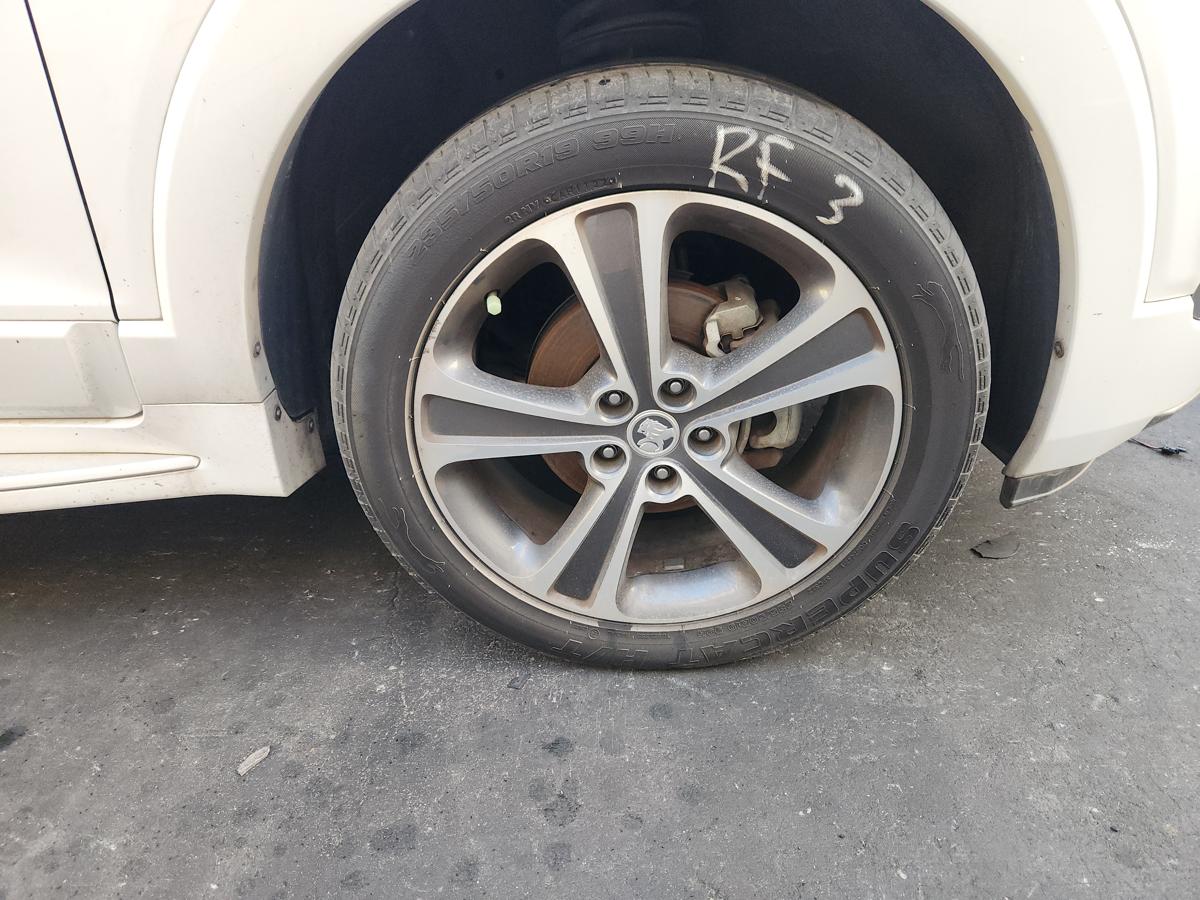 1000948928-Wheel Alloy Right Front