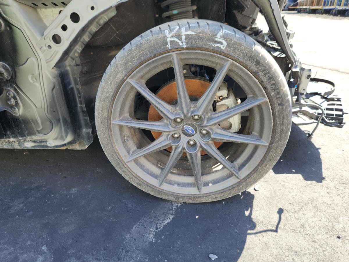 1000950822-Wheel Alloy Right Front