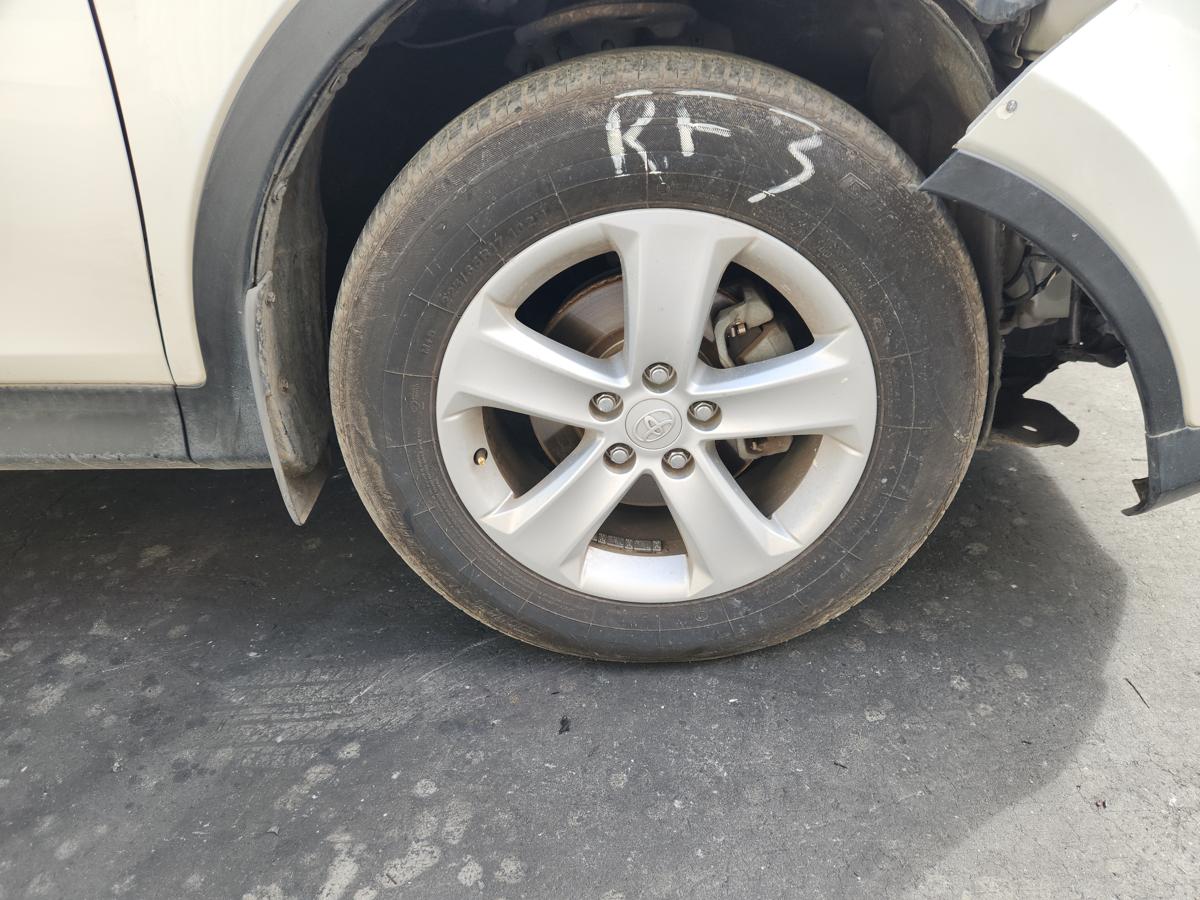 1000949876-Wheel Alloy Right Front