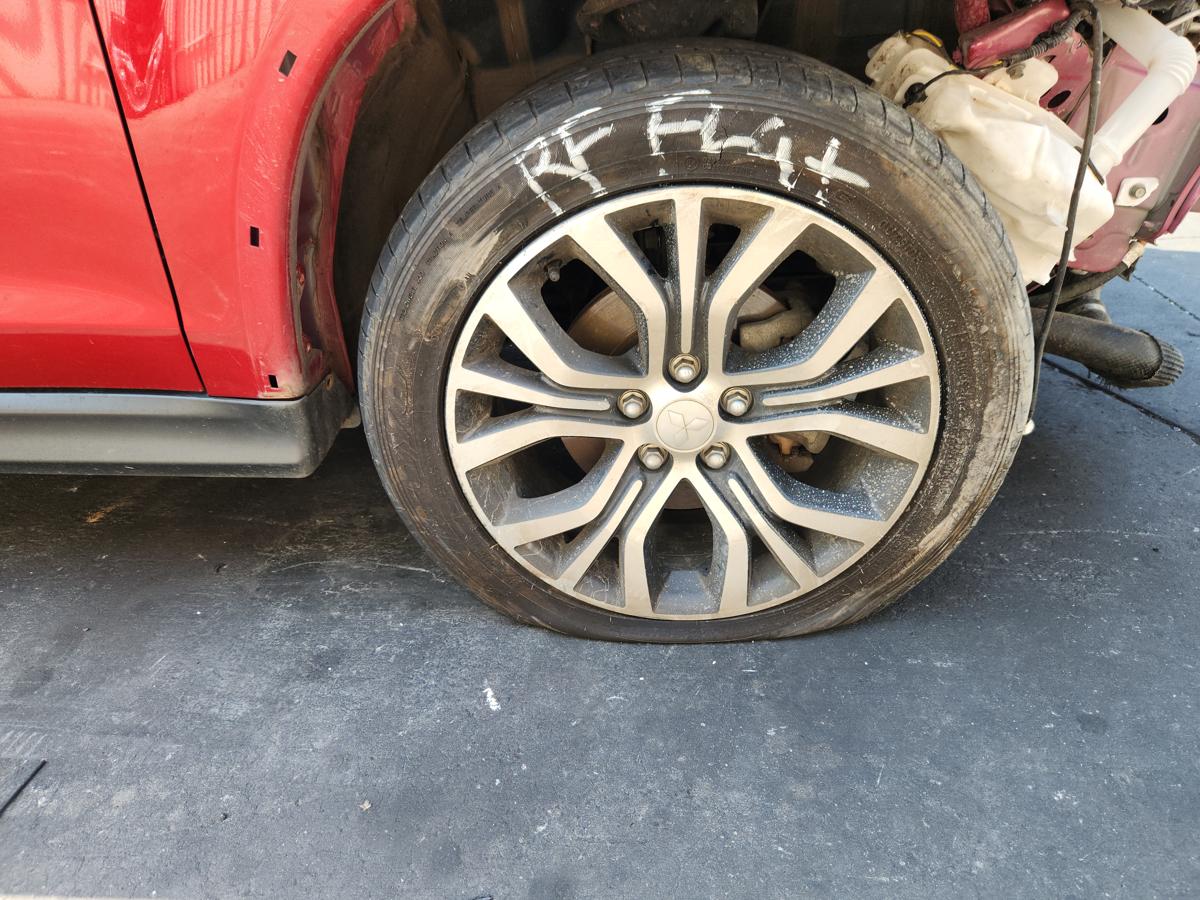 1000953022-Wheel Alloy Right Front