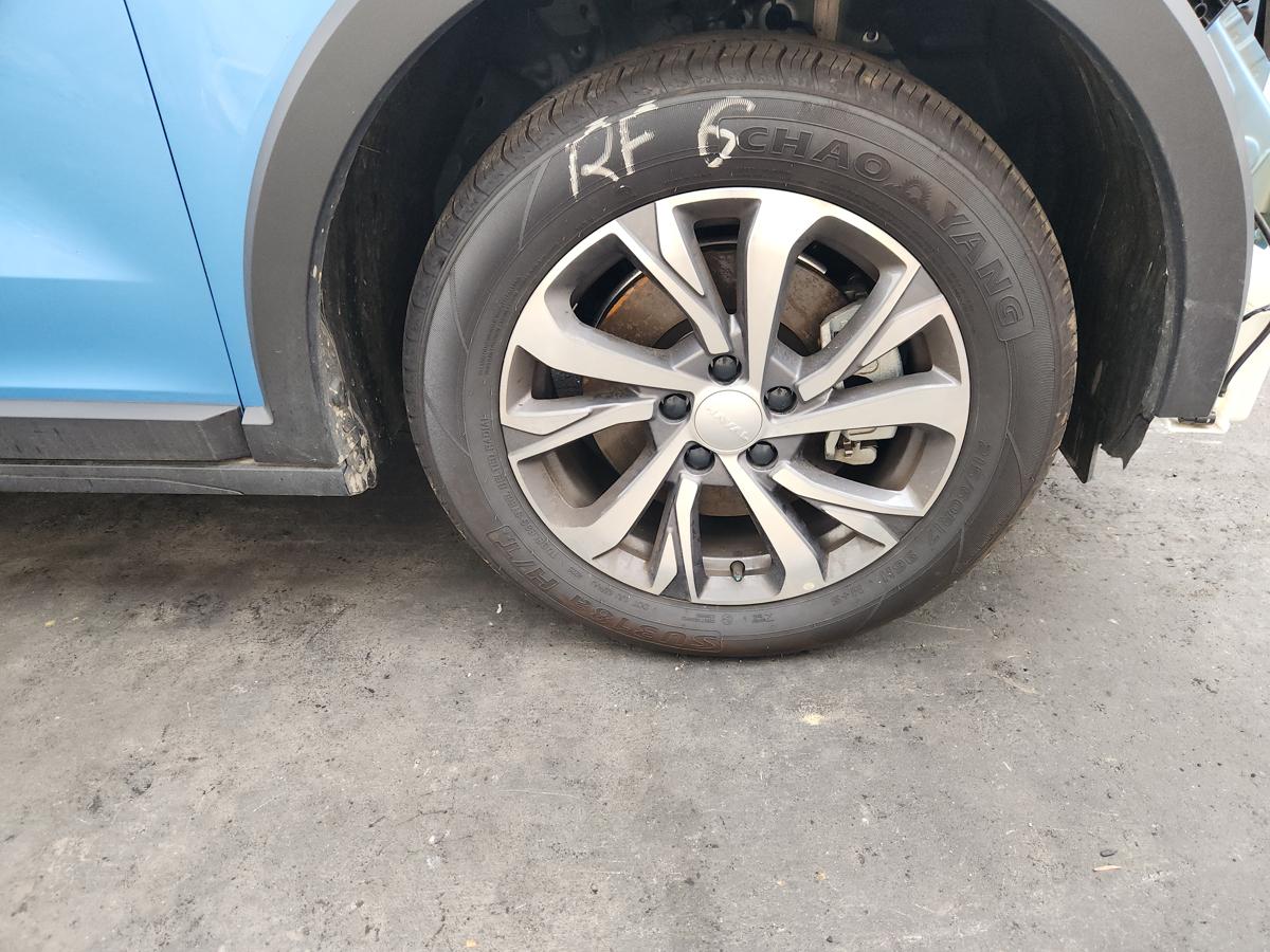 1000955446-Wheel Alloy Right Front