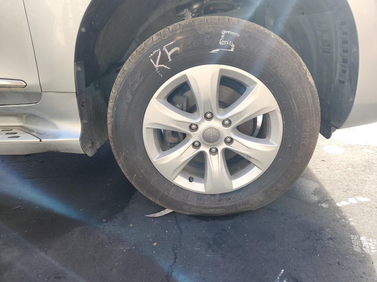 1000934468-Wheel Alloy Right Front