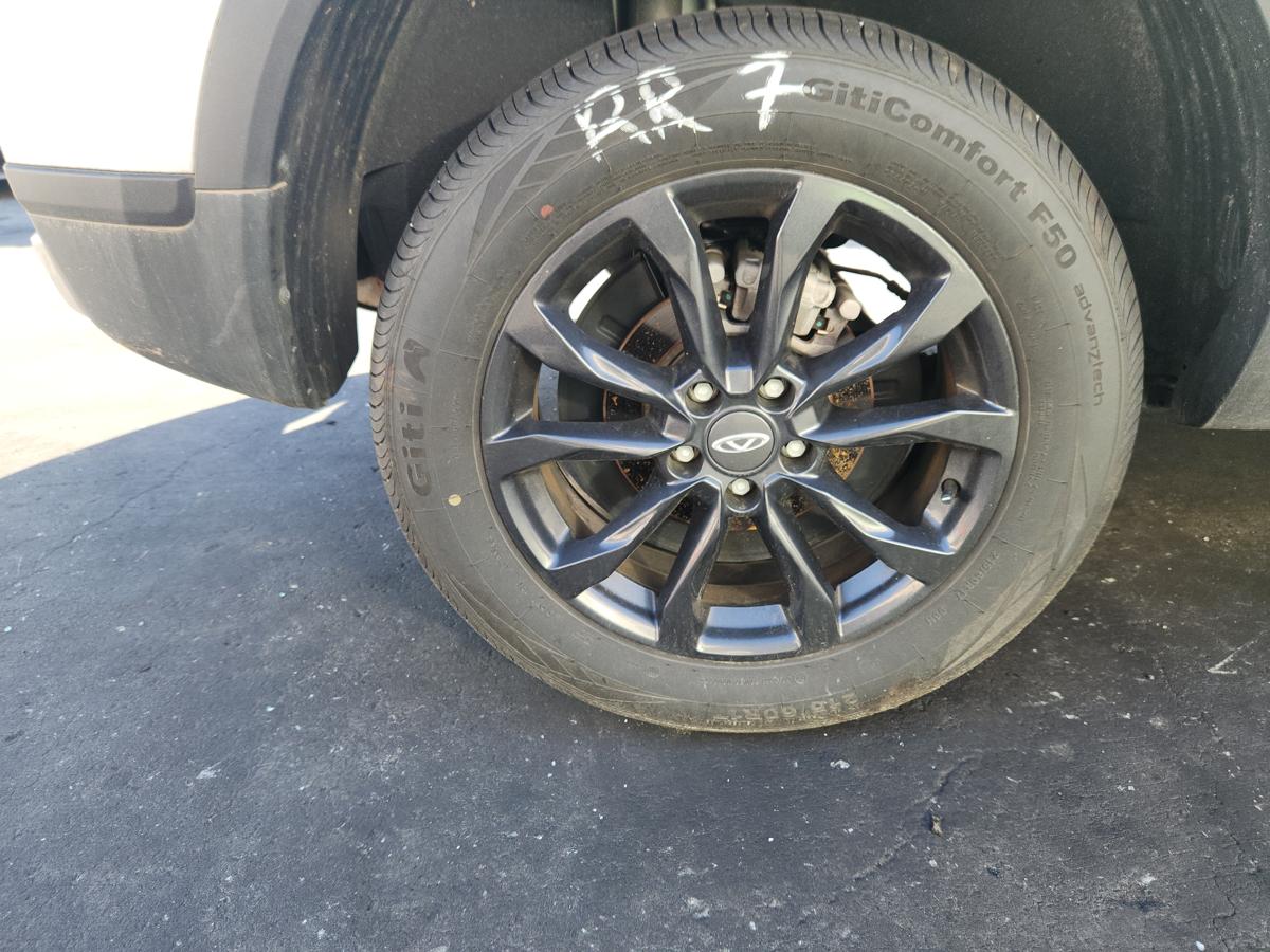 1000943838-Wheel Alloy Right Rear