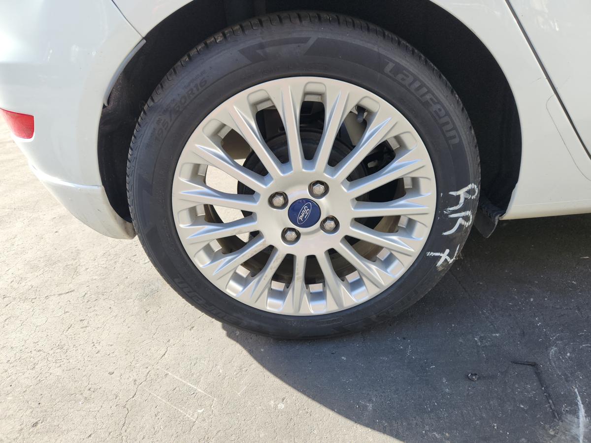 1000944184-Wheel Alloy Right Rear