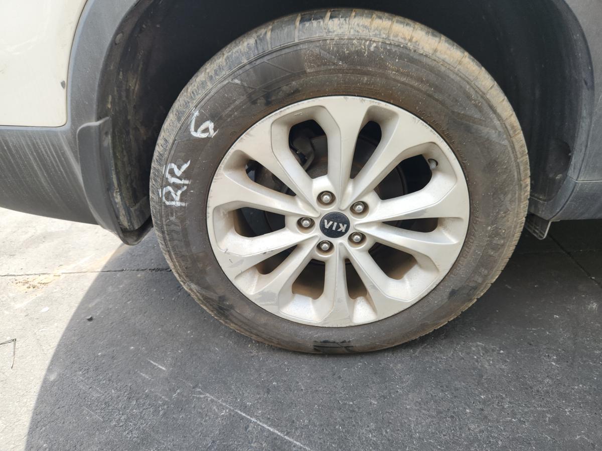 1000944342-Wheel Alloy Right Rear