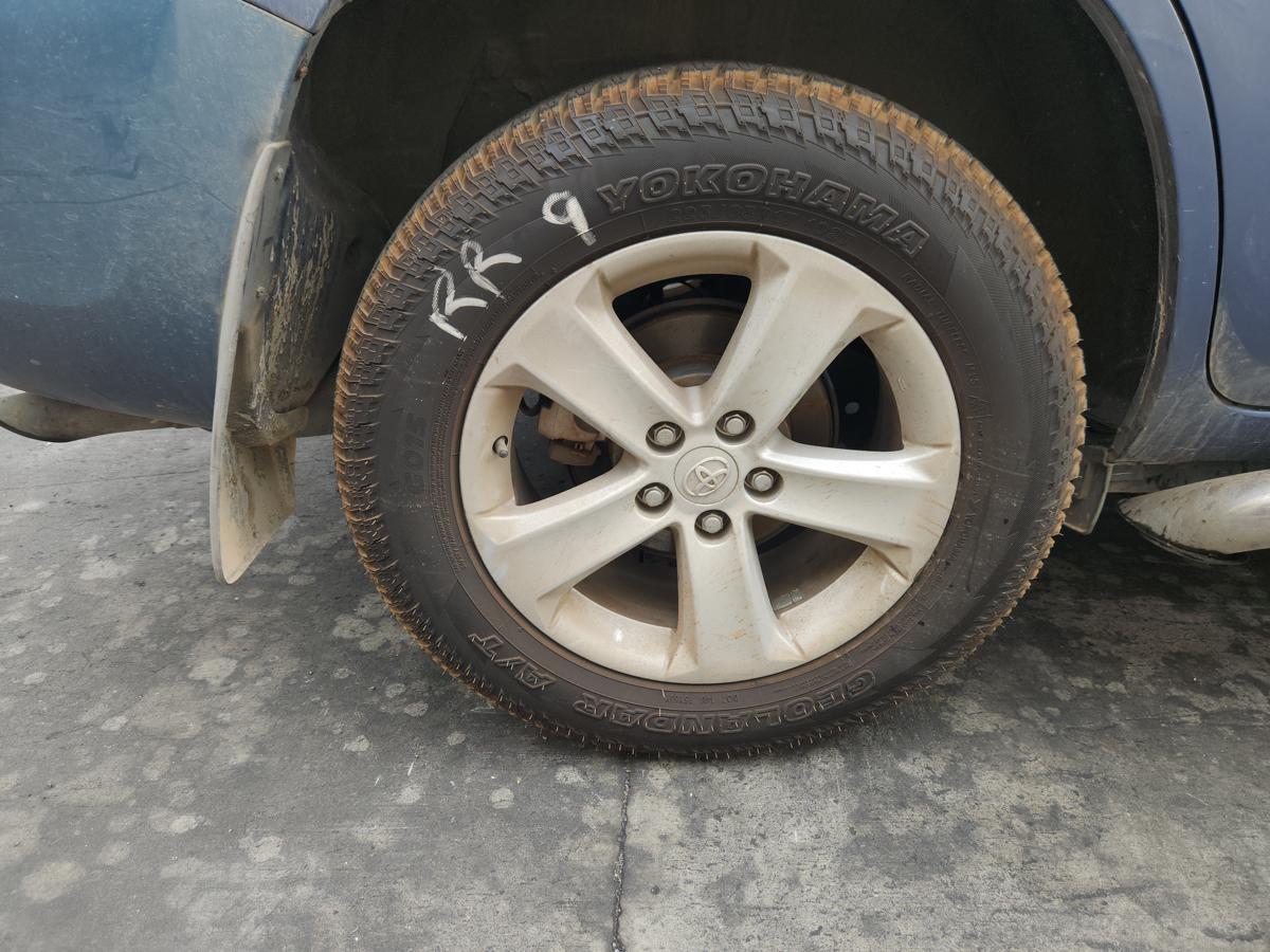 1000945719-Wheel Alloy Right Rear
