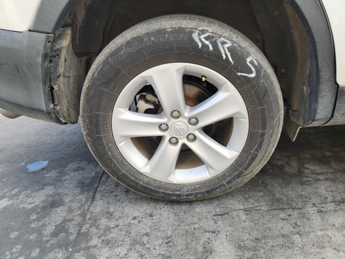 1000949832-Wheel Alloy Right Rear