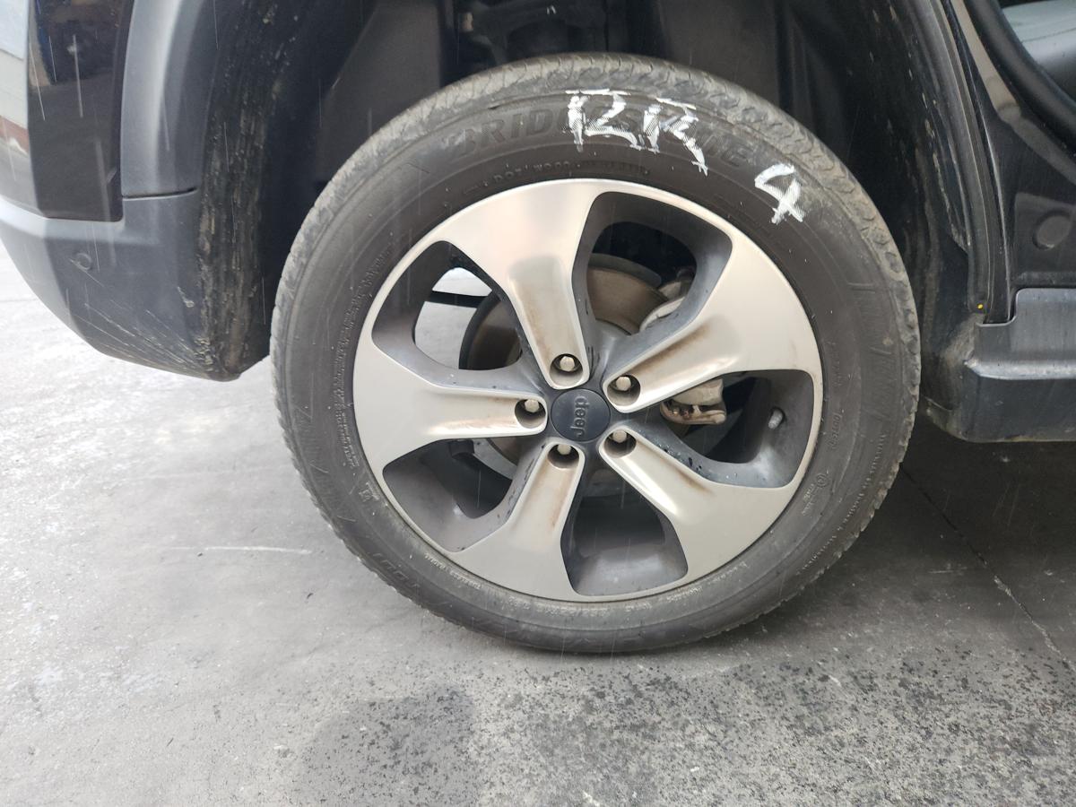1000936814-Wheel Alloy Right Rear