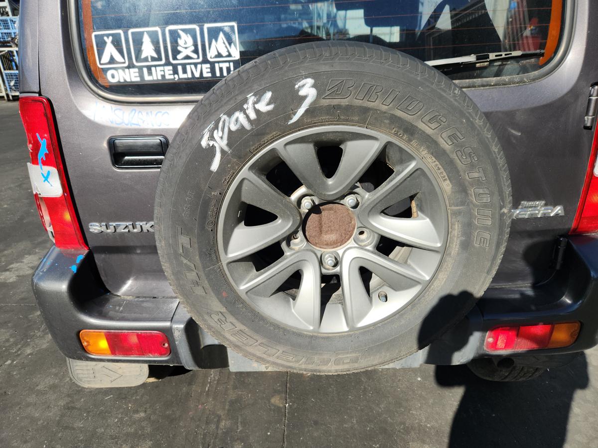 1000946404-Wheel Alloy Spare