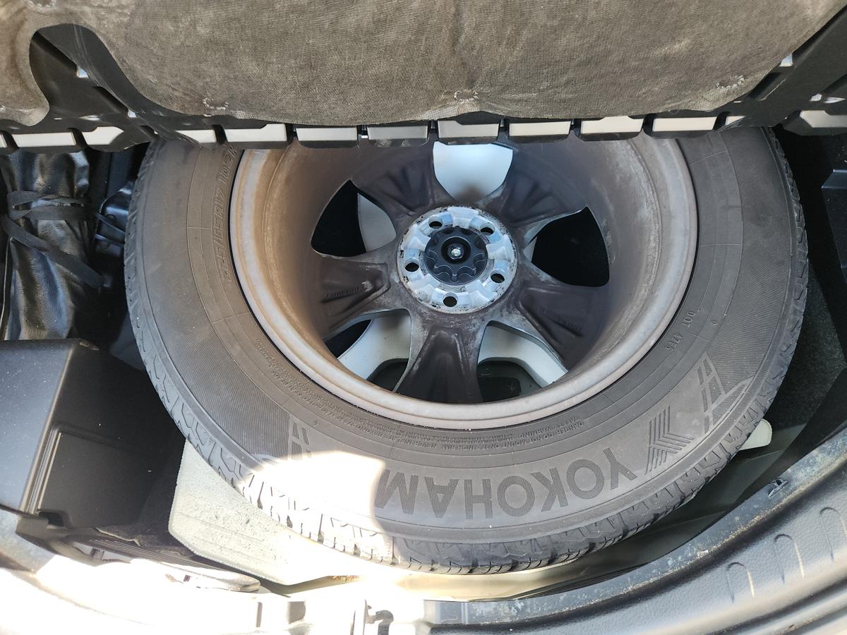 1000950044-Wheel Alloy Spare