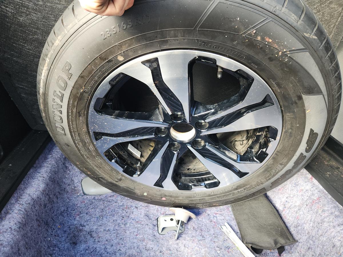 1000932191-Wheel Alloy Spare