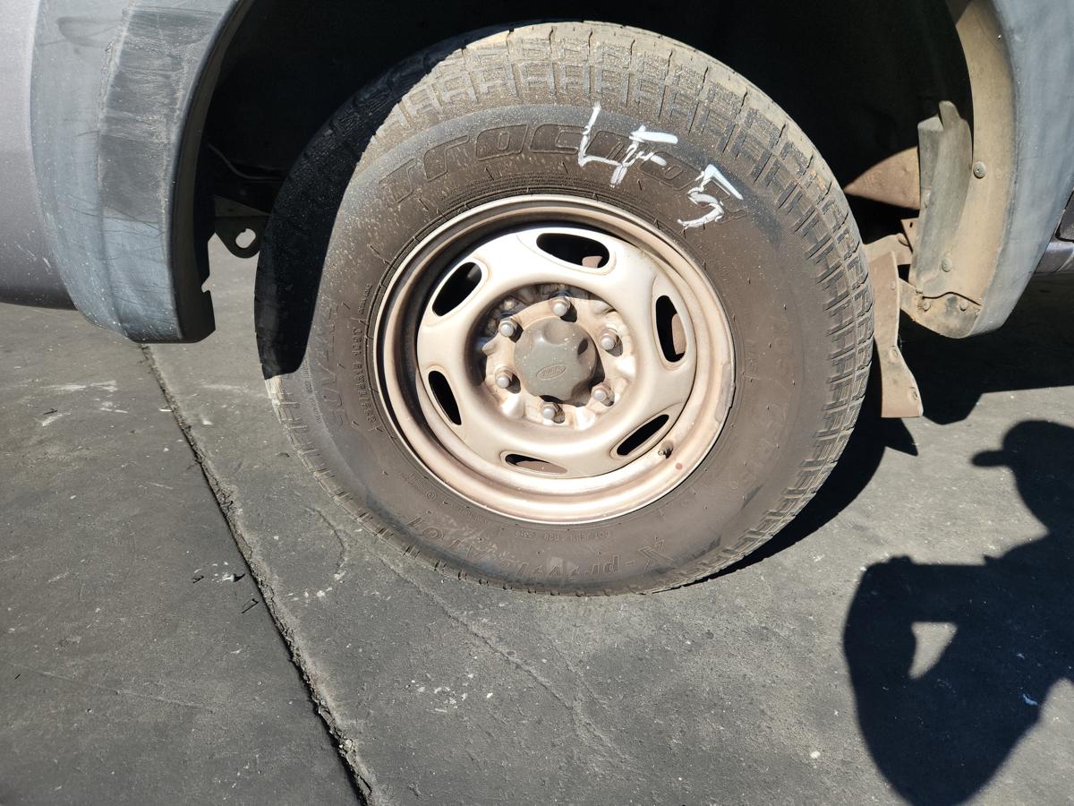 1000946293-Wheel Steel Left Front