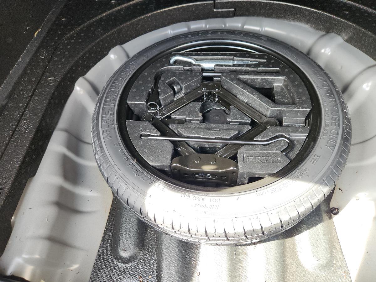 1000944647-Wheel Steel Spare