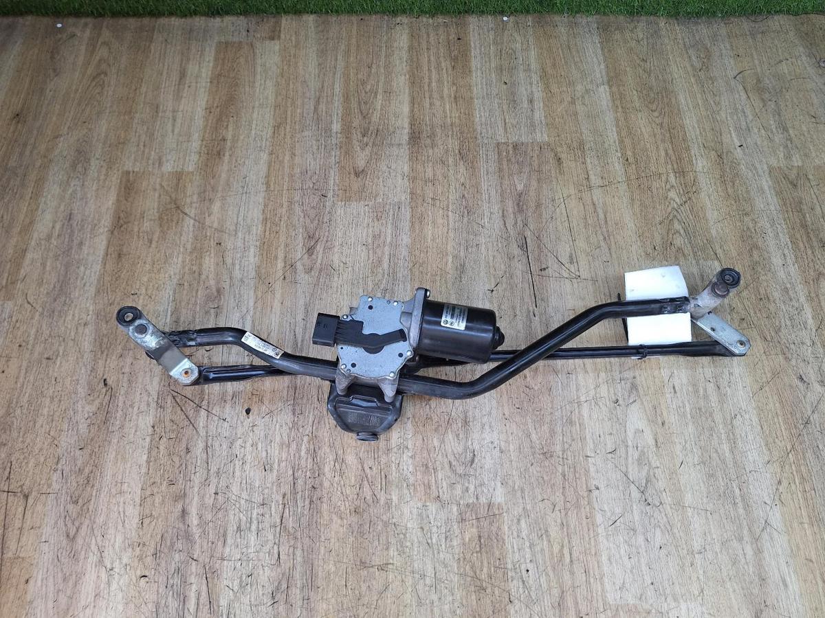 1000951601-Wiper Motor Top