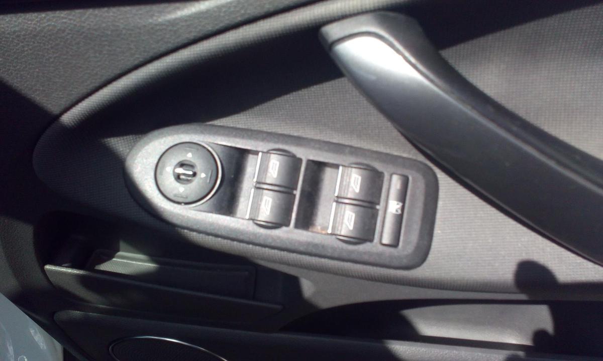 1000526614-part-image