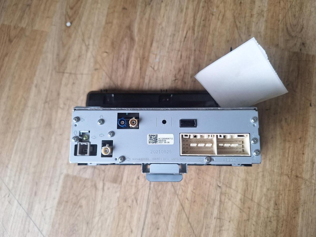1000901881-part-image