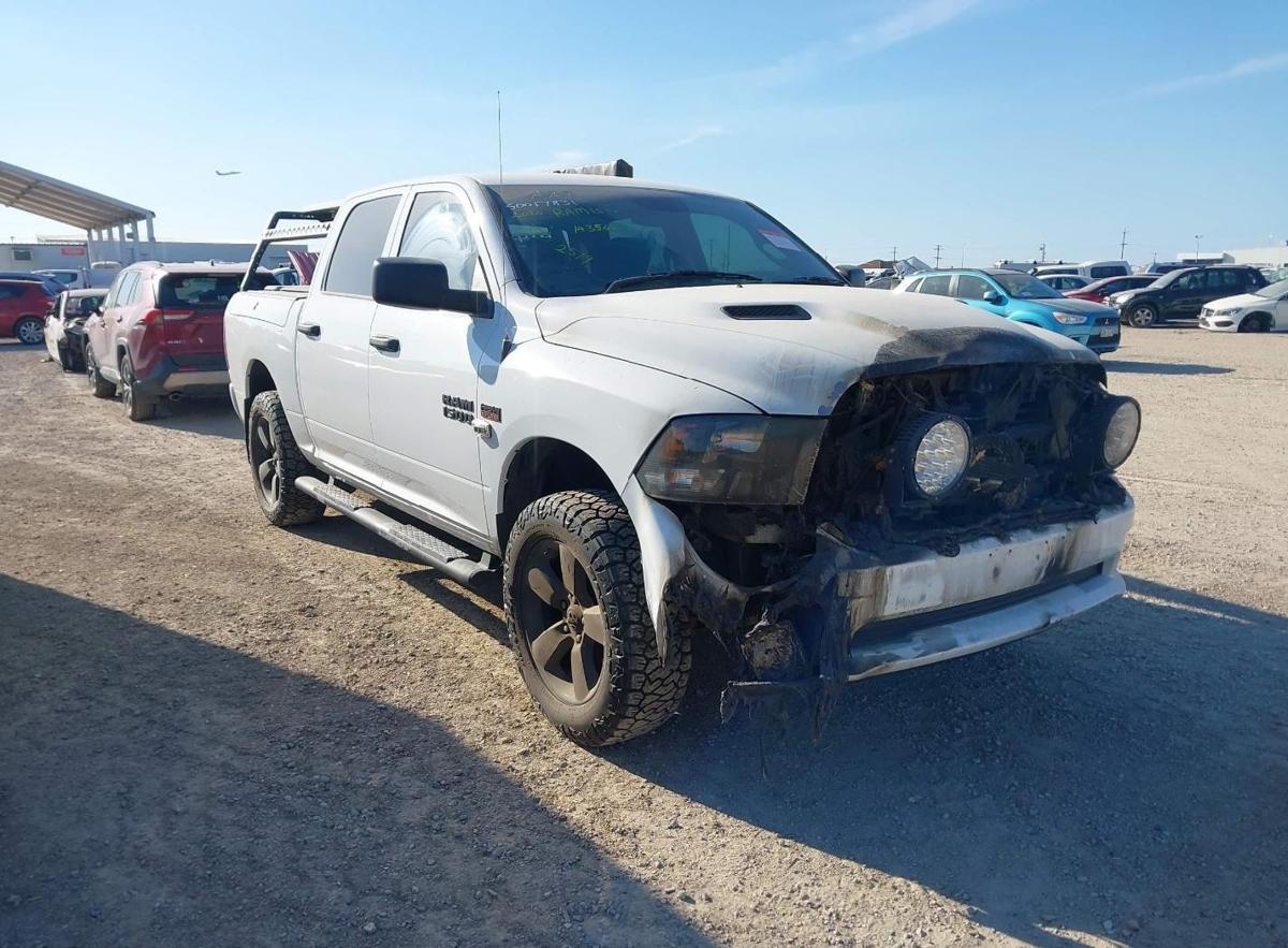1000872381-part-image