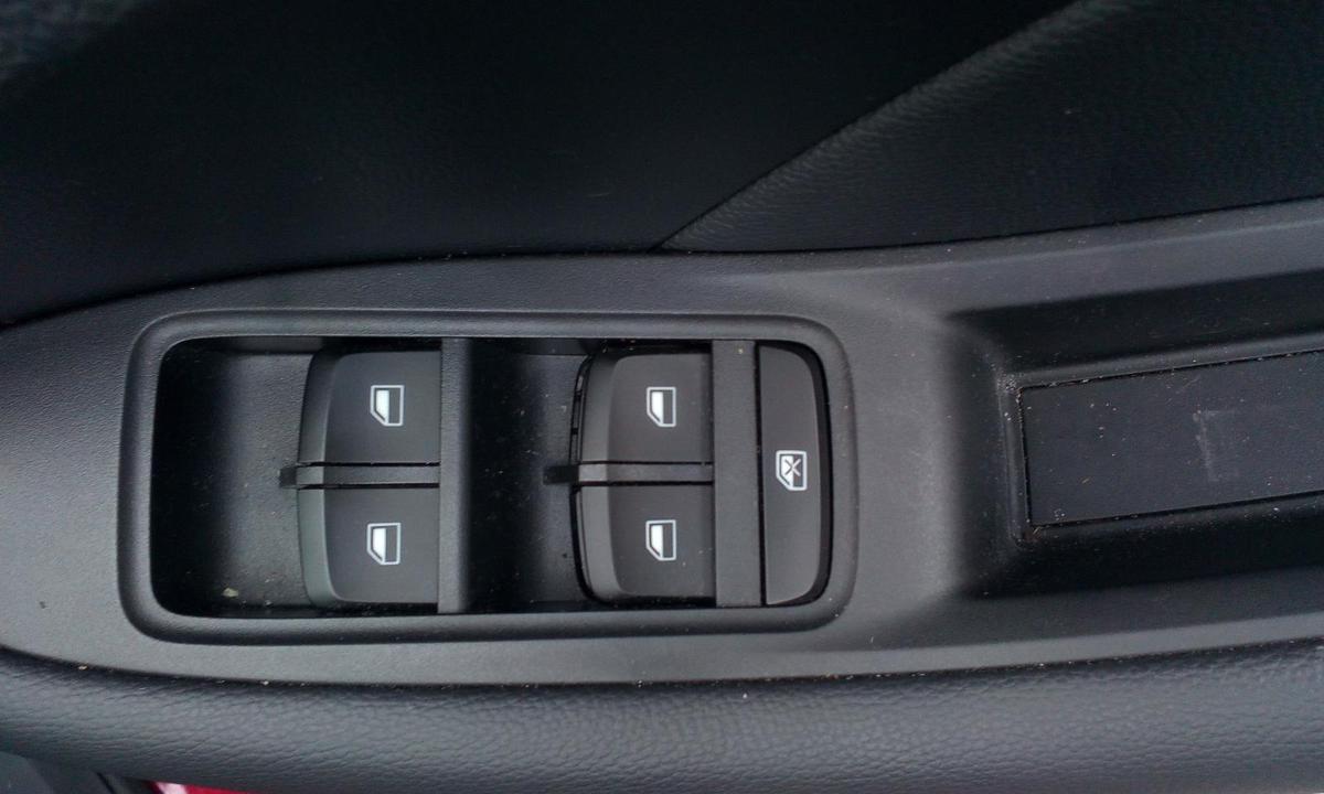 1000579255-part-image