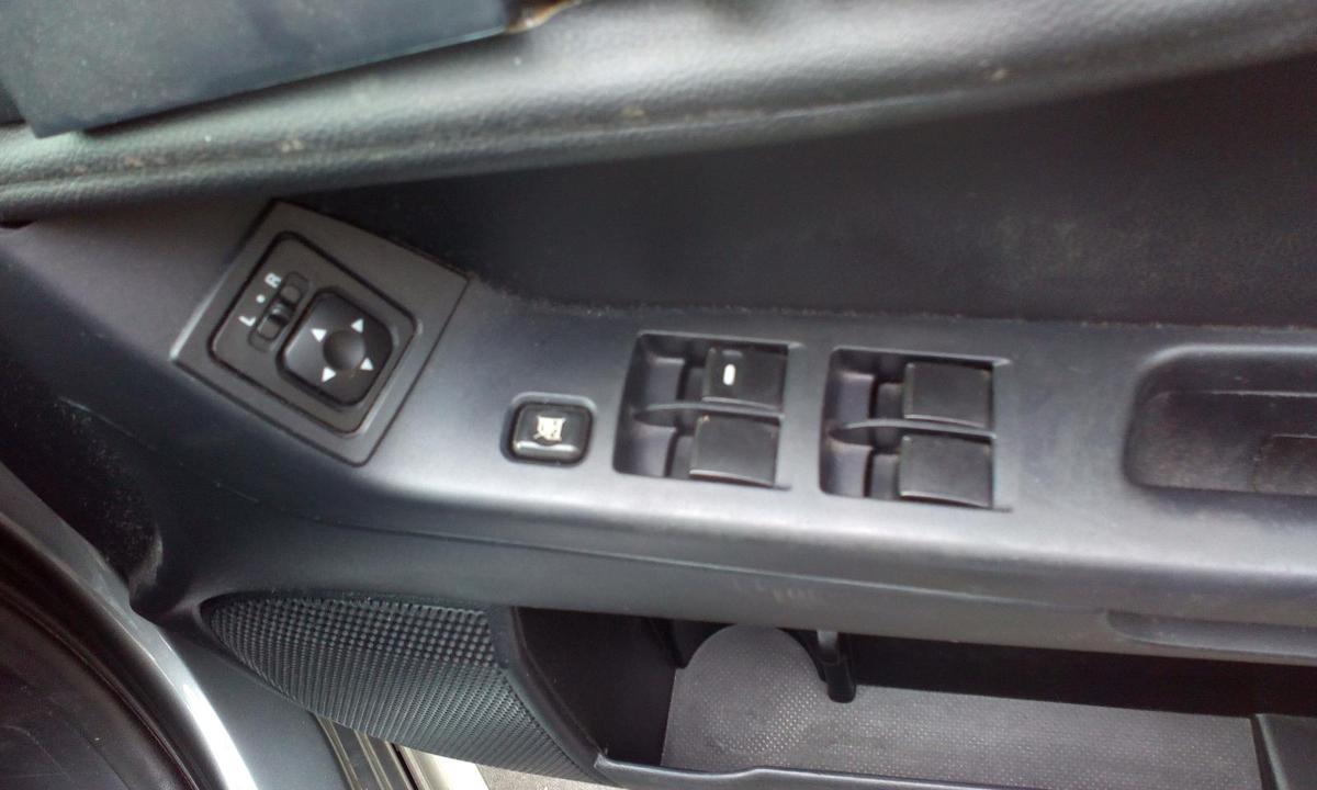 1000652784-part-image